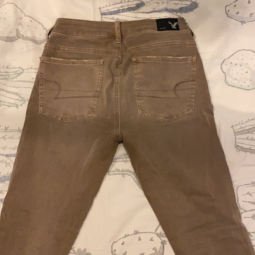Distressed Jeans - Picture 4 of 5